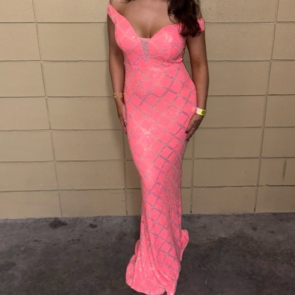 Elegant Sequin Coral Off-Shoulder Dress - Picture 9 of 10
